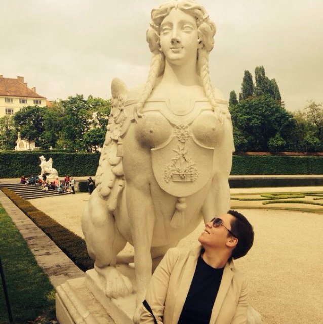 Lavrover's profile picture. 