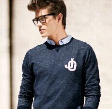 LurkingNight's profile picture. A locked away slave to the day's sun and a free being to the night's darkness. (TMI/AU/MC) #Vampire-Descriptive-Single