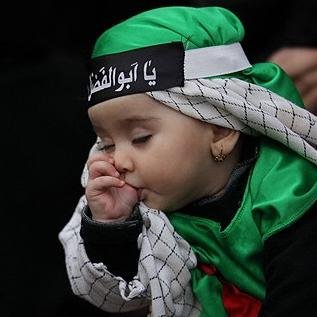 rezvan1500's profile picture. از راه گـوش ، خـوردن باده شـنیده ای؟!!
من یا حسیـن می شنوم مســت می شـوم...