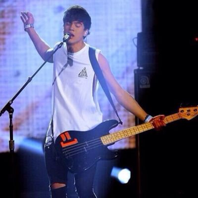 Calum will follow you so don't give up -@1d5sosMyBaes
