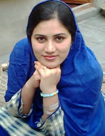 AsiF Zahaid Or ALi Mere Salay ha ye mujhe apni behan Daty ha Mein in ki roz behan ko chudta hnFoLLow @DiL_Say1 Xchang k liye 03136434258