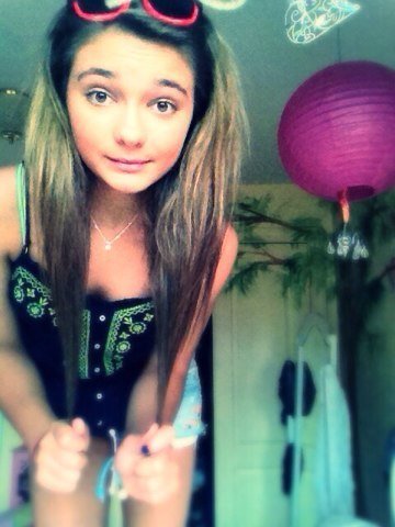Follow me n i 'll follow u back ;)