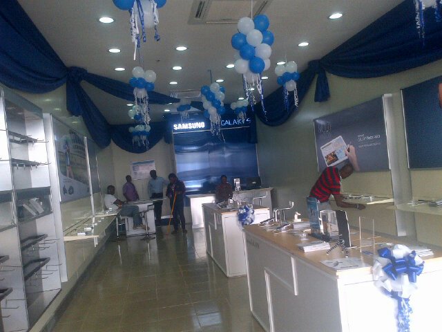 oj_eventdecor's profile picture. My name is OMOJOLA SAMUEL TAYE ,I am a native of Ekiti-state ,but I was born and race in ilorin,kwara-state Nigeria.I work as an Event decorator