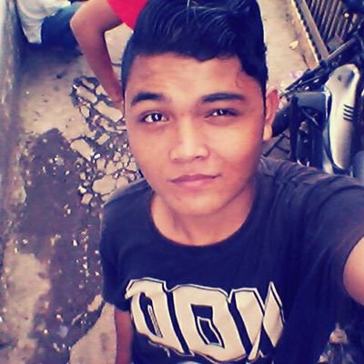 Suka yang nama nya Music Hardcore,Deathcore,Metalcore,GrenCore itu lah Slipknot !!!  
lajang ↑