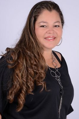 nev_sandra's profile picture. 