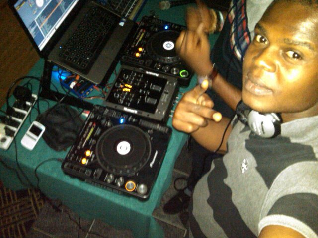 A professional DJ Producer doing music as his calling and passion. Will always tweet promotional content.