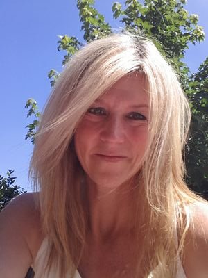 Work hard, play hard and loves clean eating and exercise - in spite of that I can be quite interesting too.....