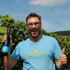 #winelover, drinker and maker, Riesling enthusiast, run our 1150 year-old family organic winery https://t.co/McqQRE1y1P, now also LamaPapa @jointhelama