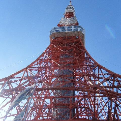 スキーと旅行が大好きです。