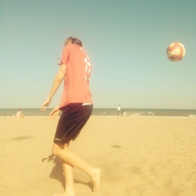 thebestm17's profile picture. 17. Me emborracho de sueños y me despierto con resaca de realidades.Jugadora de fútbol. Sueños de campeón. Mi locura.❤️XII❤️