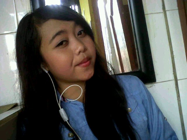 ririn26695156's profile picture. Sllu ingin d mngerti