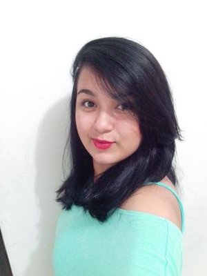 22 anos, casada, mãe do Samuel Cristã-Protestante