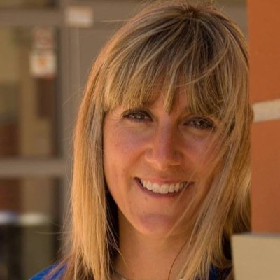 I'm an elementary teacher and an independent business woman specializing in helping people to find their inner peace and outer joy through healthy choices.
