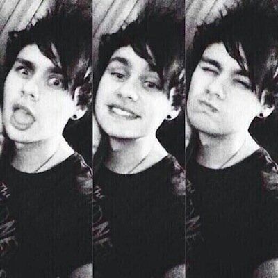 follow @5sosmine ~ ask for a follow back if i dont straight away ~ ilysm