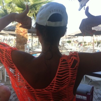 loves: traveling,  Marketing, Man.Utd., Roger Federer, dancing, good books, AIESEC, sun&sea