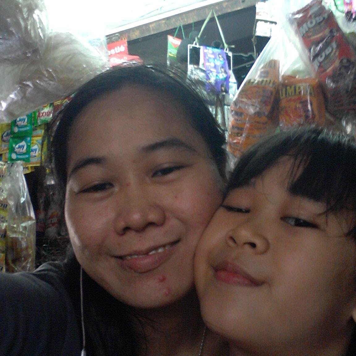 yvette_sy's profile picture. 