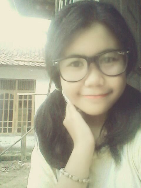 @mella_syafitria