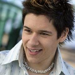 JGreyback's profile picture. Youngest son of @Another_Malfoy and Sam Greyback, who had died recently. I'm twin of @VGreyback. Grandson of @ViciousGreyback and Draco.