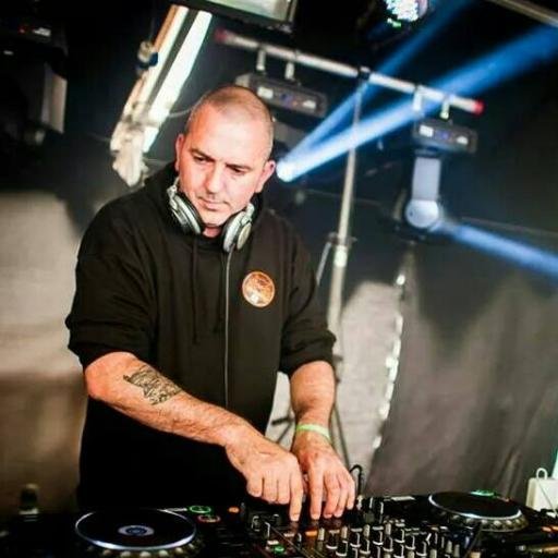 Multi genre DJ from the North West UK, been DJing since the late 1990's
https://t.co/buEOrNtT3Z