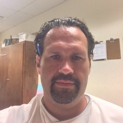 Looking to discover San Diego
-moved from NYC to Boston to SD
-I am a chef
-love me some top shelf brown,  my mtn bike, WA wine, and my friends and family