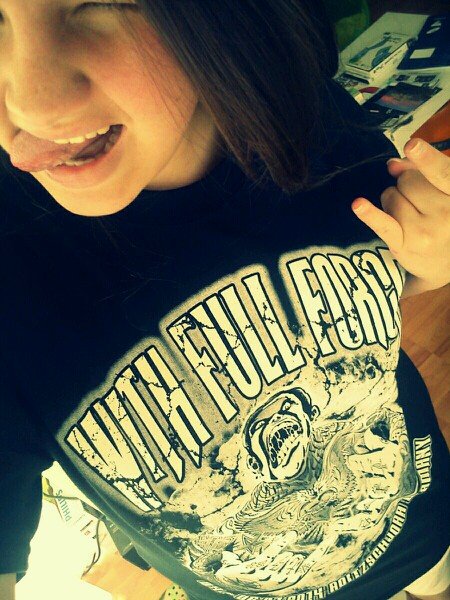 30.06.2012 Blink 182 concert
29.11.2013 BMTH/PTV concert
†PTV† †BMTH† †Blink-182† †SWS† music means the world to me !