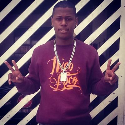 seja forte , mas nao igual uma onda qe td destroi ! mas sim como uma rocha qe td suporta !