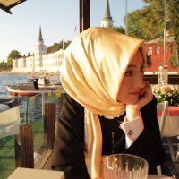 Esra Akgül Gülen (@esraakgl) Twitter profile photo