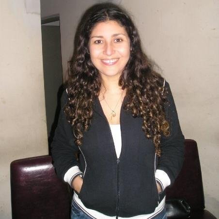 Programadora y Docente. Me gusta programar en Php,jquery, con postgresql, algo de drupal. A veces me atrevo a diseñar. Todo la programacion me fascina