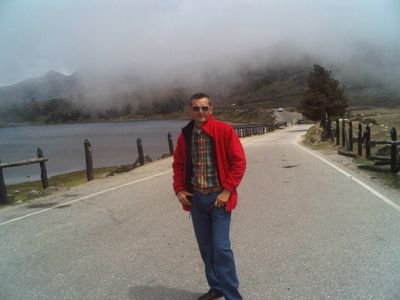 Buen lector. Oyente. Detallista. romantico..padre..trabajador..hecho en Venezuela pues