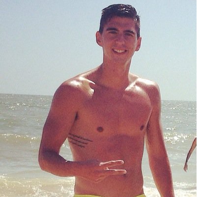 DaniPerezMartin's profile picture. 21/08/1991, San Juan de aznalfarache, Sevilla, Estudiando Tsaafd. ''Vale la pena luchar por lo que vale la pena tener''