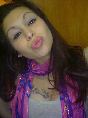 florymalePR's profile picture. Vivir solo cuesta vida !