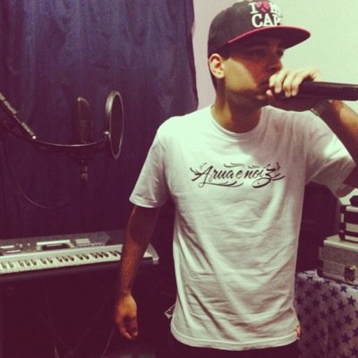 um simples menor, sonhador, que decidiu cantar um funk ...
