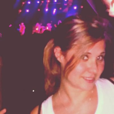 La música, els amics, la familia, la platja,  viatjar, la muntanya, Pontons, la piscina, l'arquitectura, el Barça, la feina i unes birretes fresquetes...