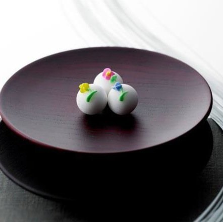 ChambreDeSucre's profile picture. Handcrafted sugars for coffee, tea & cocktails. Teas are hand blended in small batches. Making the ordinary, extraordinary.