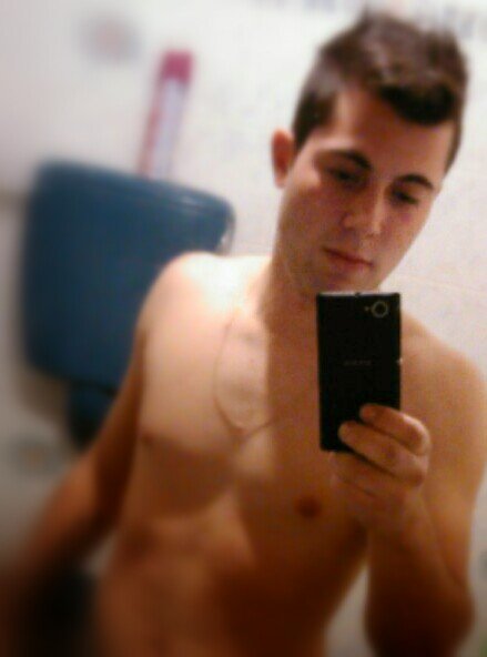 MaglMati17's profile picture. 