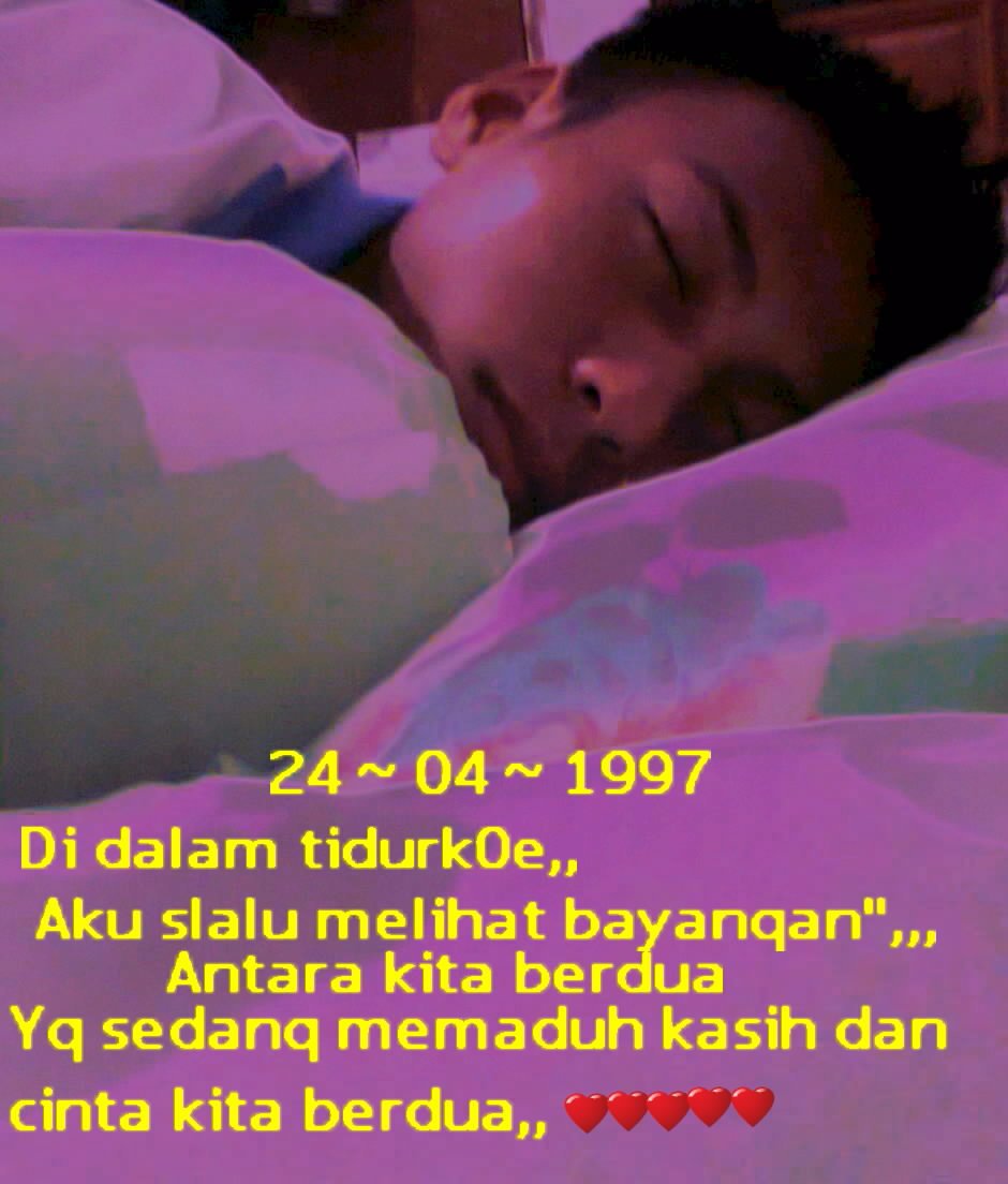Paling Suka Smaa orng yg perhatian,,
Paling Benci orng yg cari perhatian.. :-)