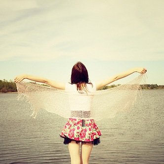 _molly54's profile picture. •light hair• •tan skin• •warm water• •cold drinks• •loud music• •long nights• LIFE GETS BETTER IN THE SUMMER ❤️