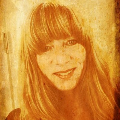 Journalistin & Idealistin - thx @DJSde. PAF, München, Regensburg. Da komm ich her, da bin ich geworden, da bin ich daheim. Motto: Morgen ist auch noch ein Tag.