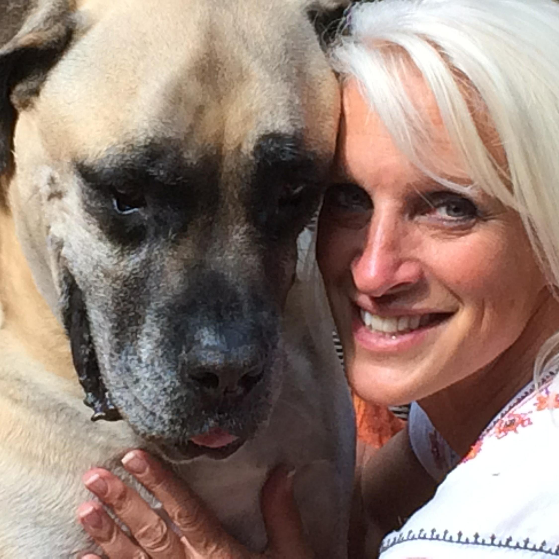 Proud Mom of 3 wonderful Fleshy kids and 3 Fuzzy Mastiff kids. I'm loving the tide of the New Digital Workforce and how it's transforming how we do business.