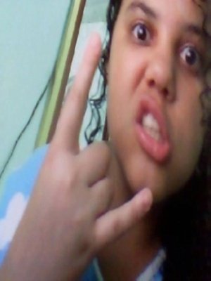 17 anos, UFES, sistema de informação, musica, amigos, familia.