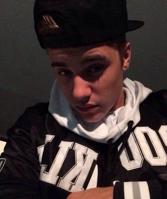 follow free, follow @_JUSTINDM please