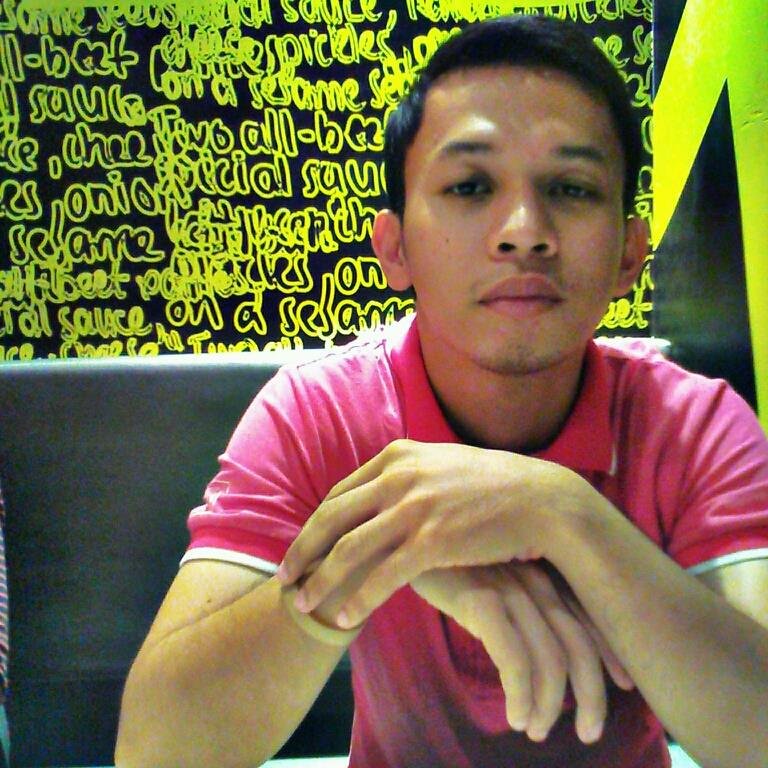 MarkJumuad28's profile picture. 