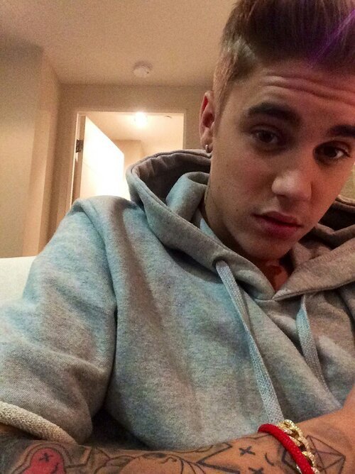 Much love for @justinbieber my hero, he makes me everytime smile ♕