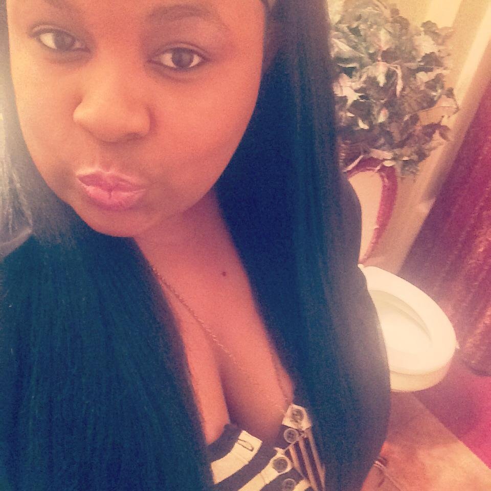 22 but I'm . Best MOTHER to my baby Rylei . Oh and I'm MARRIED  IG- @_katstaxx I follow back SOMETIMES! ✌️