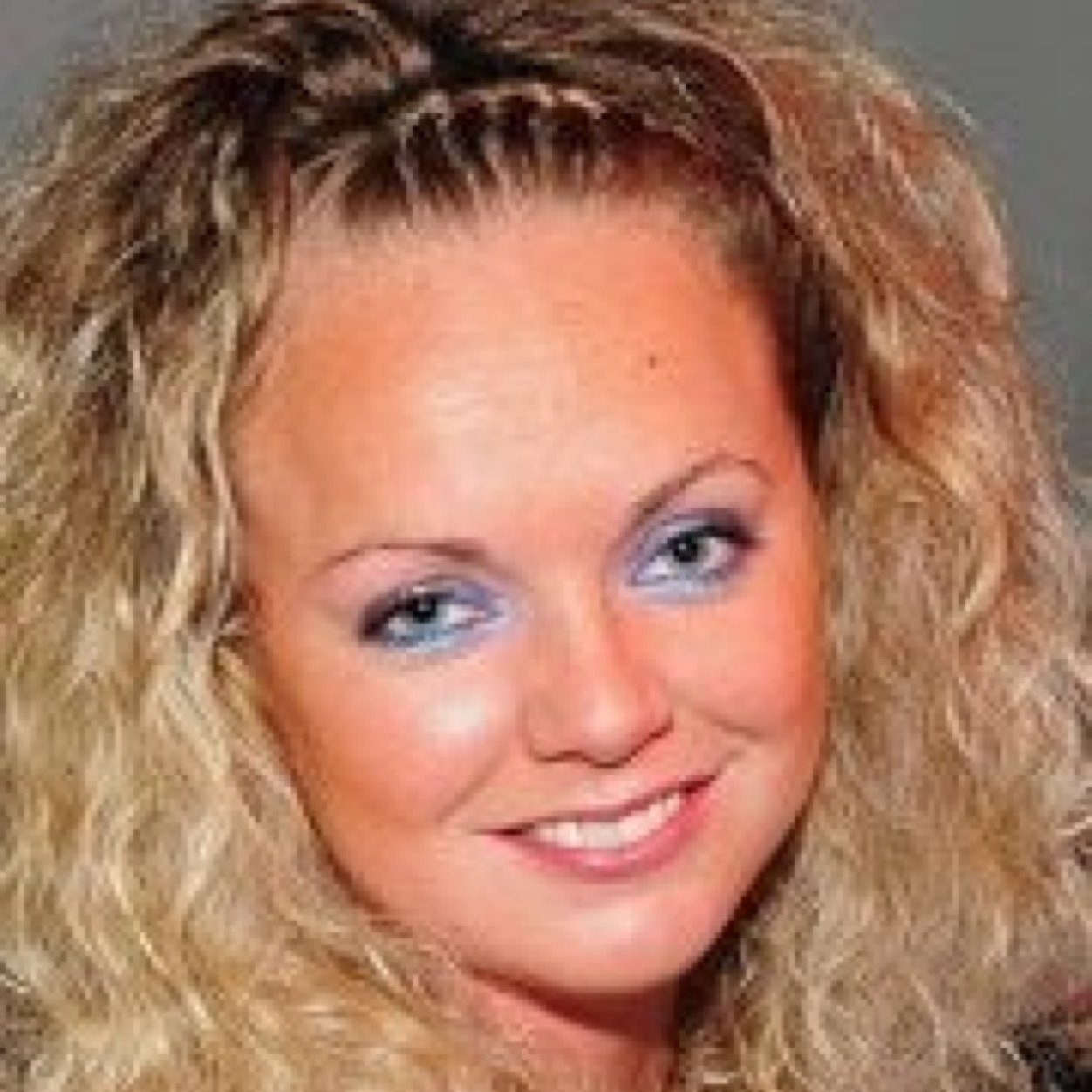 rebeccavoce's profile picture. 