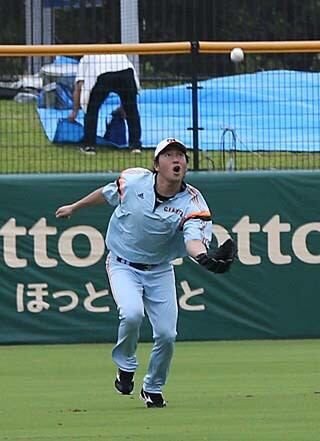 ファン歴は短いけどジャイアンツ大好きです！　アンチ球団なしなので、他球団ファンの方もよろしくお願いします♪　　　　　　　　京都住み　　高2