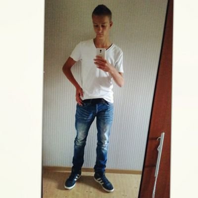 job_raben's profile picture. 17 jaar. sdouc. AJAX insta: job_raben snap: job_raben