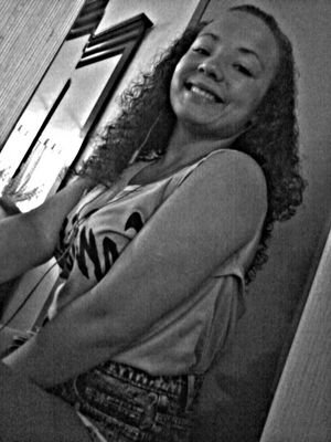 Singglee Shyy Gorgeous im just me respect that and i might respect you lol just joking