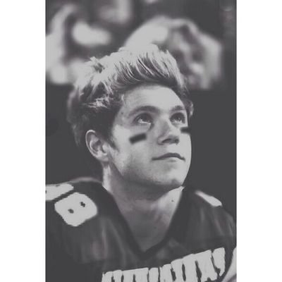 niall horan; 20; single; bisex.