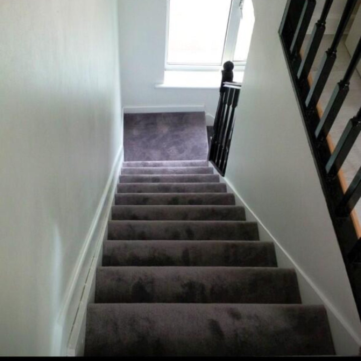 @JaydenWymer88, Specialise in fiiting all carpets, seagrass, sisal & a wide range of floor coverings. For a free quote, contact me.